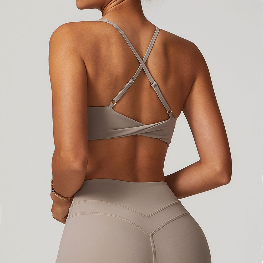 JUREN Sports Bra Women Fitness - Plunge Bra Push Up recension och pris